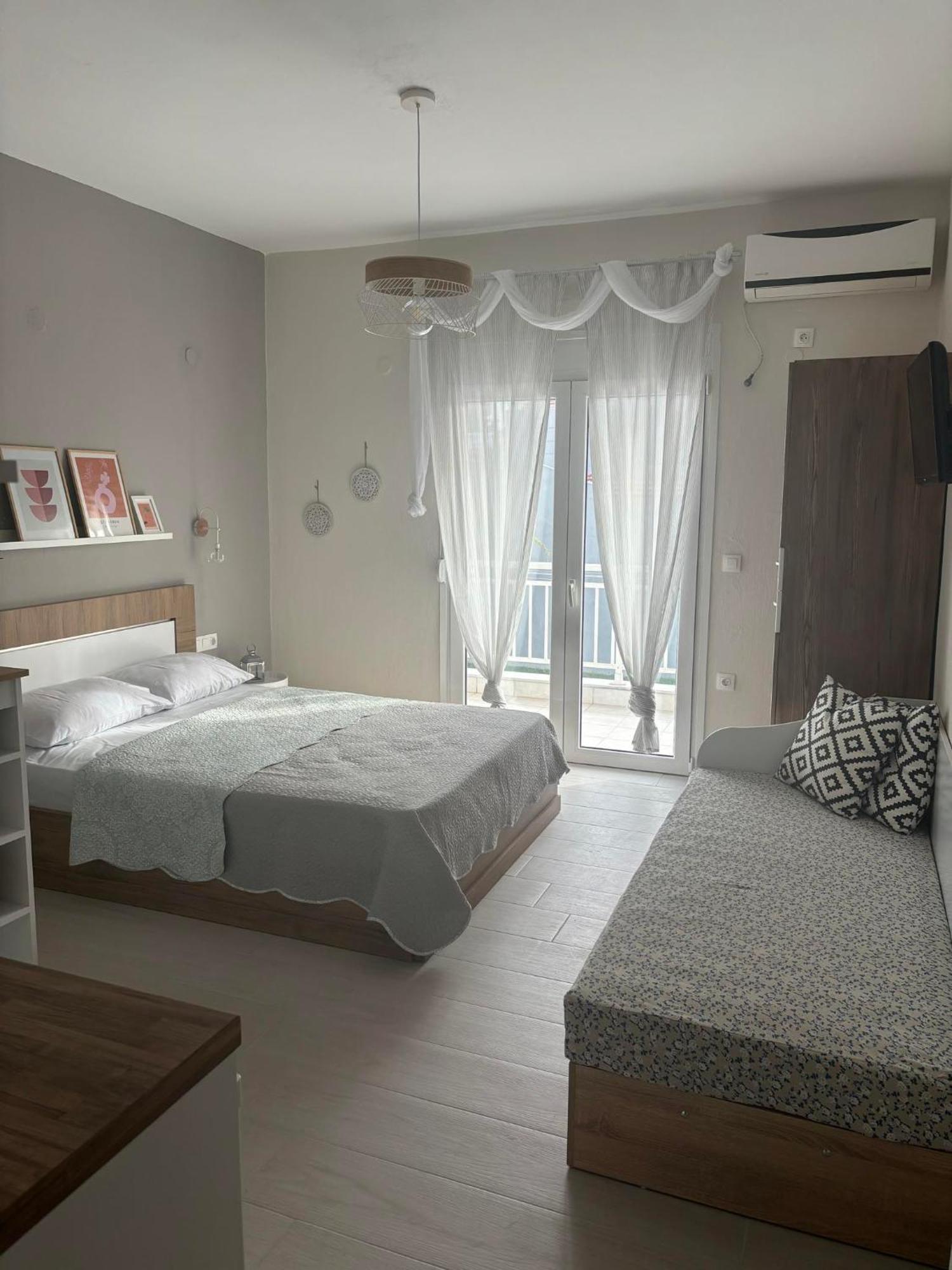 Our Home-Fully Renovated Apartments And Studios By The Sea Nikiti  Ngoại thất bức ảnh